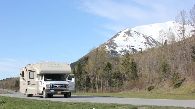 how-to-choose-the-right-rv-for-you-featured