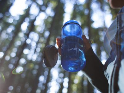 how-to-clean-a-nalgene-bottle-featured